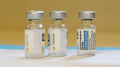 Vacunas de J&J contra el COVID caducaron en EU