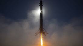 Musk llegará a la Luna... aunque no como quería: cohete Falcon 9 chocará pronto y esta es la razón