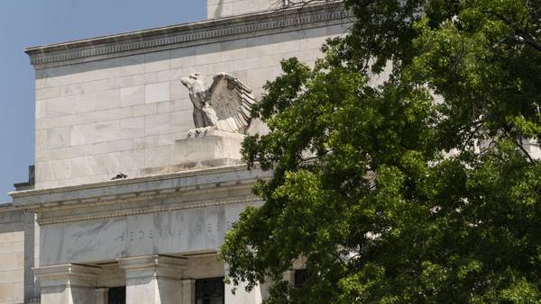 Fed ‘no quita dedo del renglón’: Va por más alzas a tasas de interés en julio