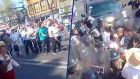 Policías repliegan manifestación de personas invidentes y débiles visuales en Eje Central