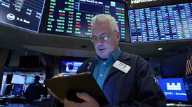 Wall Street cae y rompe ‘rally’ de 5 semanas positivas