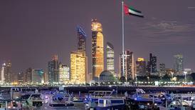 Los Emiratos Árabes Unidos completan con éxito las recomendaciones del GAFI