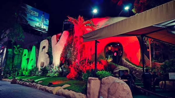 Baby’O: difunden video del incendio en la emblemática discoteca de Acapulco