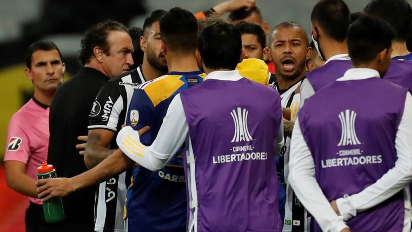 Atlético Mineiro pide castigo a jugadores de Boca por actos violentos