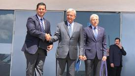 Diego Sinhue "está ayudando", dice López Obrador