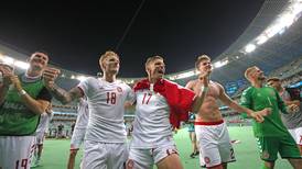 Dinamarca vence a República Checa y avanza a ‘semis’ de la Euro