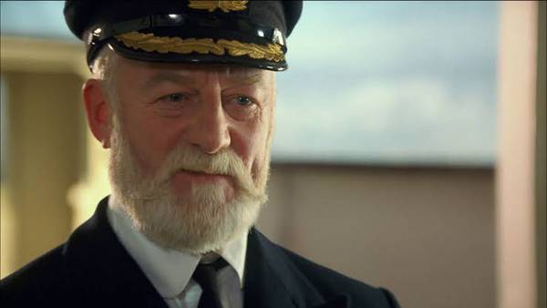 Muere Bernard Hill, actor de ‘Titanic’ que interpretó al capitán, a los 74 años