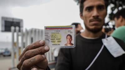 Llegan a Tijuana 250 migrantes venezolanos deportados por EU