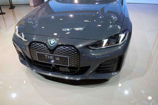 BMW ‘madruga’ a Tesla y BYD: ¿Qué autos eléctricos producirá en México?