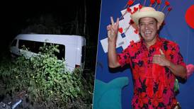Camioneta de ‘El Costeño’ cae a un barranco en Hidalgo: ‘No tenemos la vida comprada’ 