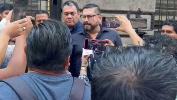 ‘¡Cobarde!’ Gritan periodistas de Morelos al secretario de Gobierno por negarse a recibirlos