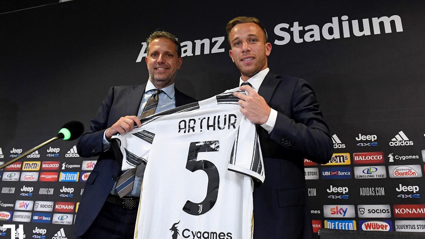Arthur vería con buenos ojos el fichaje de Luis Suárez con Juventus