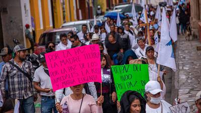 Personas mayas de Chiapas marchan contra violencia de paramilitares y delincuencia