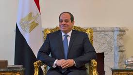 Parlamento egipcio debate extensión de período presidencial
