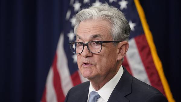 Powell sugiere que viene otro ‘manotazo’ de 75 puntos a tasa de la Fed en julio