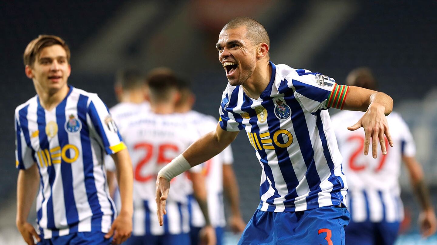 El defensor tiene contrato con Porto hasta 2023 (Reuters)