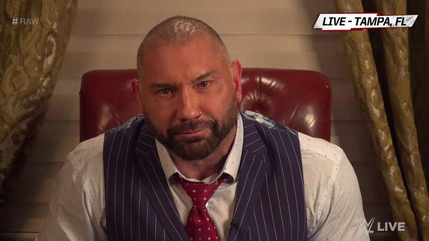 ¡La Bestia está furiosa con Triple H! 'Voy a acabar son su carrera'