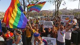 Nada que curar: Congreso de Querétaro prohíbe las terapias de conversión