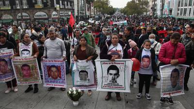 Caso Ayotzinapa: Jueza ordena liberar a 8 militares implicados en la desaparición de los 43