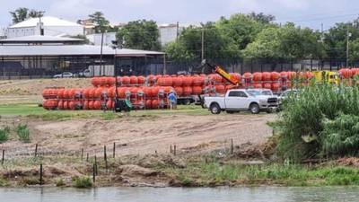Texas instalará un ‘muro flotante’ con boyas para impedir paso de migrantes en Río Bravo