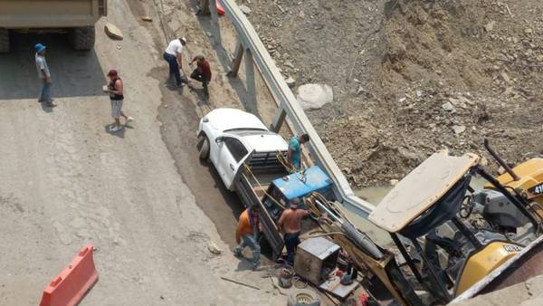 Colapsa puente en Tamazunchale, San Luis Potosí; reportan tres heridos