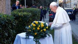 Papa Francisco pide estar alerta a señales de antisemitismo