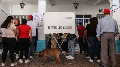 Detienen a exalcalde de Edomex y alcalde de Michoacán por coacción de votos para Morena 