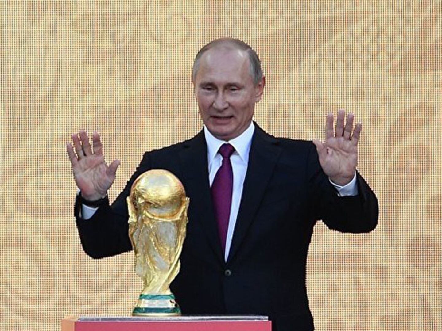 Putin le dio la bienvenida a los jugadores e hinchas que estarán en Rusia 2018
