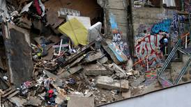 Derrumbe de casas en Chile deja al menos 6 muertos 
