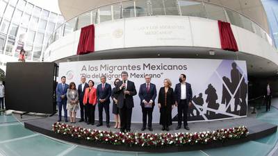 Senado rinden homenaje a migrantes mexicanos que viven en EU