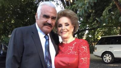 Doña Cuquita ante críticas por infidelidades de Vicente Fernández: ‘No iba a andar tras él’