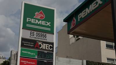 Subsidio a gasolinas ‘pega’ a recaudación de impuestos; cae 0.4% hasta agosto