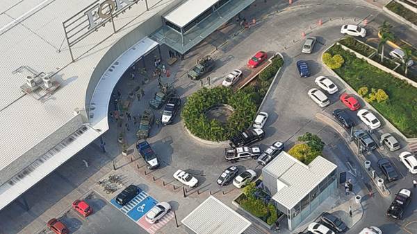 Pánico en Cuernavaca por balacera en plaza comercial; no hay heridos 