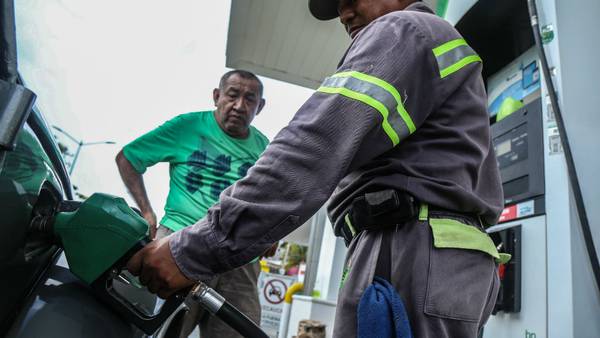 Hacienda ‘aniquila’ estímulo fiscal para la gasolina Magna: ¿En cuánto queda?
