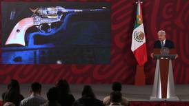 Cuba devuelve pistola de la Revolución Mexicana: Es una joya por su historia, dice AMLO