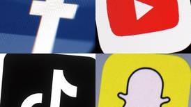 Escuelas demandan a las redes sociales ¿De qué se les acusa?