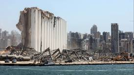 Renuncia todo el gabinete del Gobierno de Líbano tras explosión en puerto de Beirut