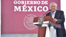 López Obrador llama a empresarios a aumentar producción petrolera