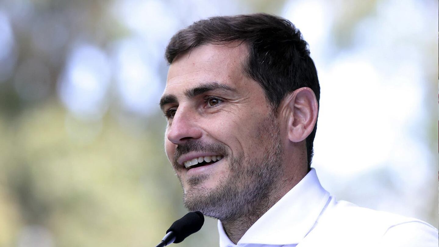 Iker Casillas sorprendió en redes sociales con radical cambio de look