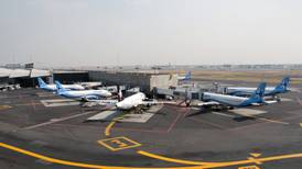 Se ajustarán 331 vuelos que salen desde CDMX tras cancelación del NAIM: Monex 