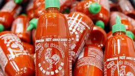 ¿Por qué la salsa Sriracha puede llegar a costar más de mil pesos?