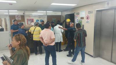 Falla elevador en hospital IMSS de Coahuila: Personas estuvieron atrapadas 3 horas