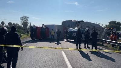 ‘Carambola’ en carretera de Irapuato deja a 15 jornaleros heridos 