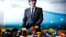 Fiscalía española busca arresto de Puigdemont en Suiza
