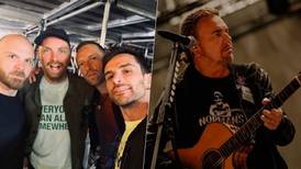 ¡Ay dolor!: Coldplay y Fher, de Maná, cantan ‘Rayando el Sol’ en Guadalajara