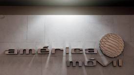 América Móvil sube en Bolsa tras acuerdo para adquirir a Nextel Brasil