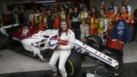 ¿Quién es Tatiana Calderón, la piloto que competirá en el IndyCar Series?