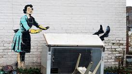 Día de San Valentín: Banksy desvela mural contra la violencia de género en Inglaterra