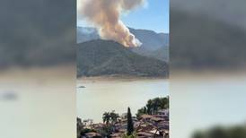 Incendio forestal azota los montes de Valle de Bravo 