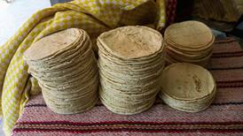 Con las manos en la masa: Cofece multa a Chedraui y Soriana por manipular precio de tortilla